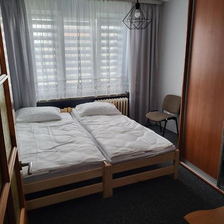 Apartament Sosnowy Z Parkingiem Torun Luaran gambar