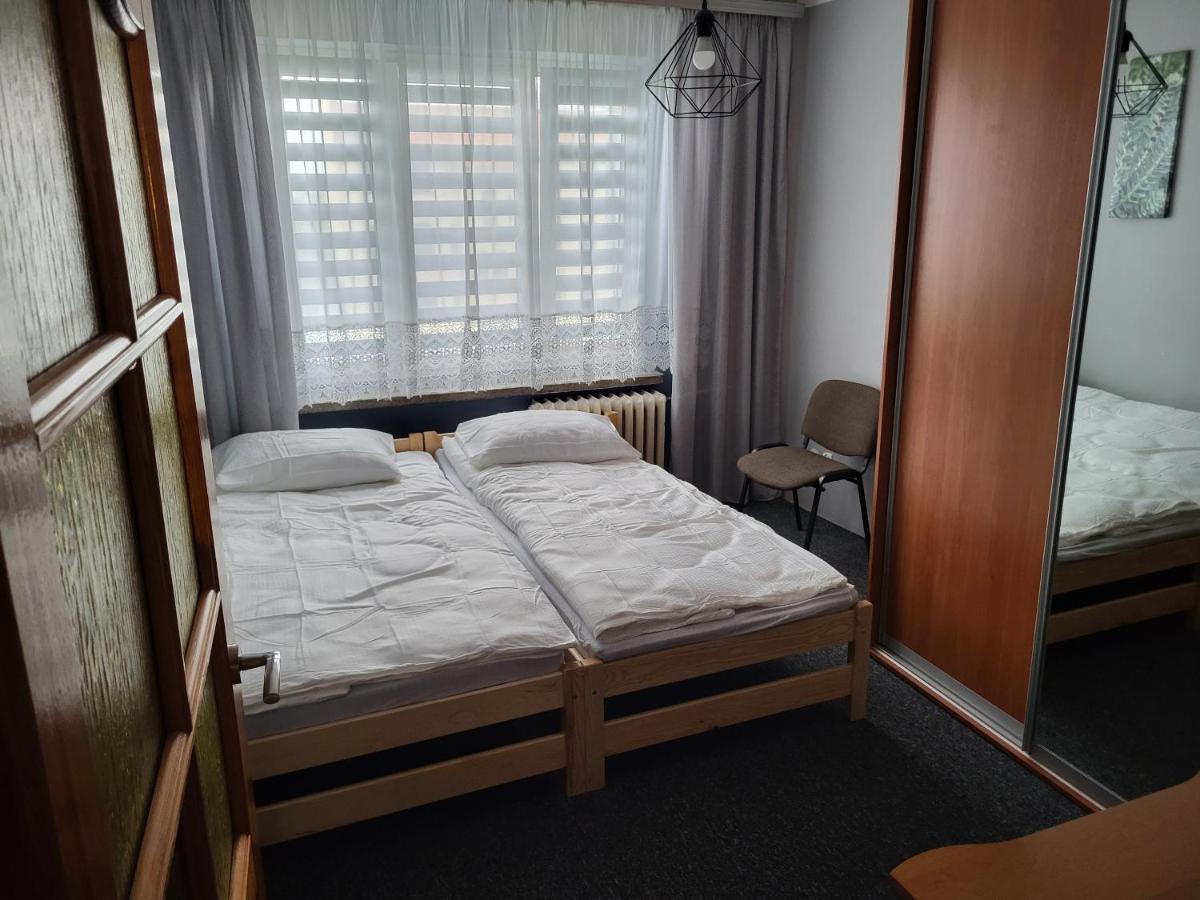 Apartament Sosnowy Z Parkingiem Torun Luaran gambar