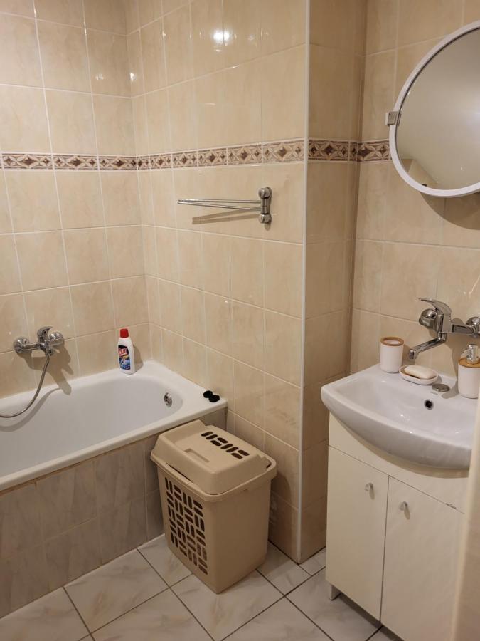 Apartament Sosnowy Z Parkingiem Torun Luaran gambar